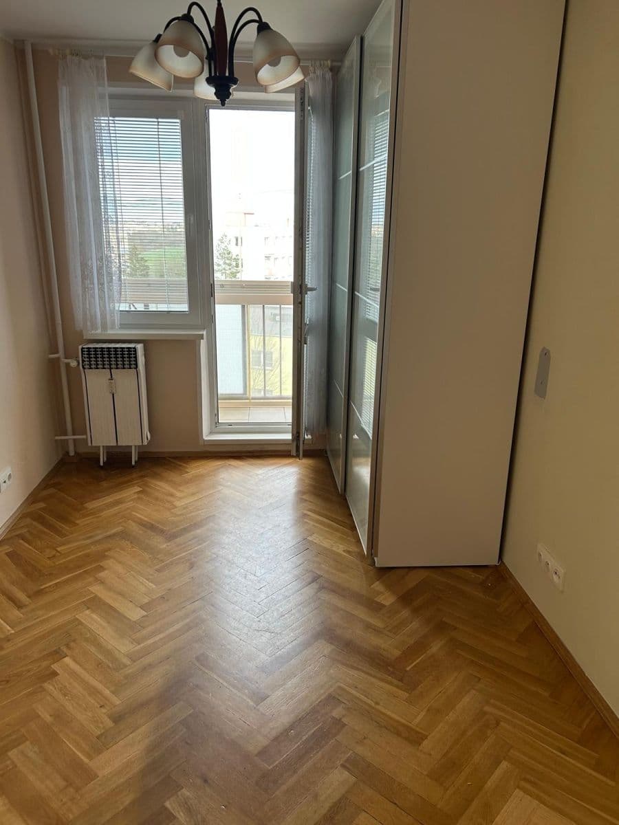 Prenájom bytu 4-izbový 76 m², Bělčická, Praha, Praha Prenájom bytu 4-izbový 76 m², Bělčická, Praha, Praha