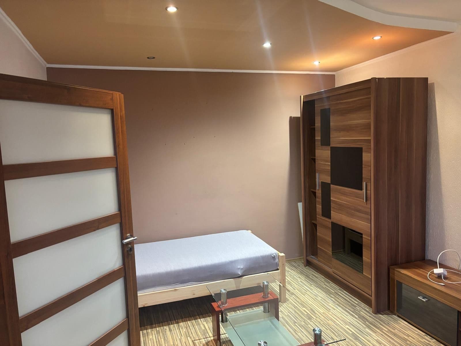 Prenájom bytu 1-izbový 45 m², Dvořákova, Cheb, Karlovarský kraj Prenájom bytu 1-izbový 45 m², Dvořákova, Cheb, Karlovarský kraj