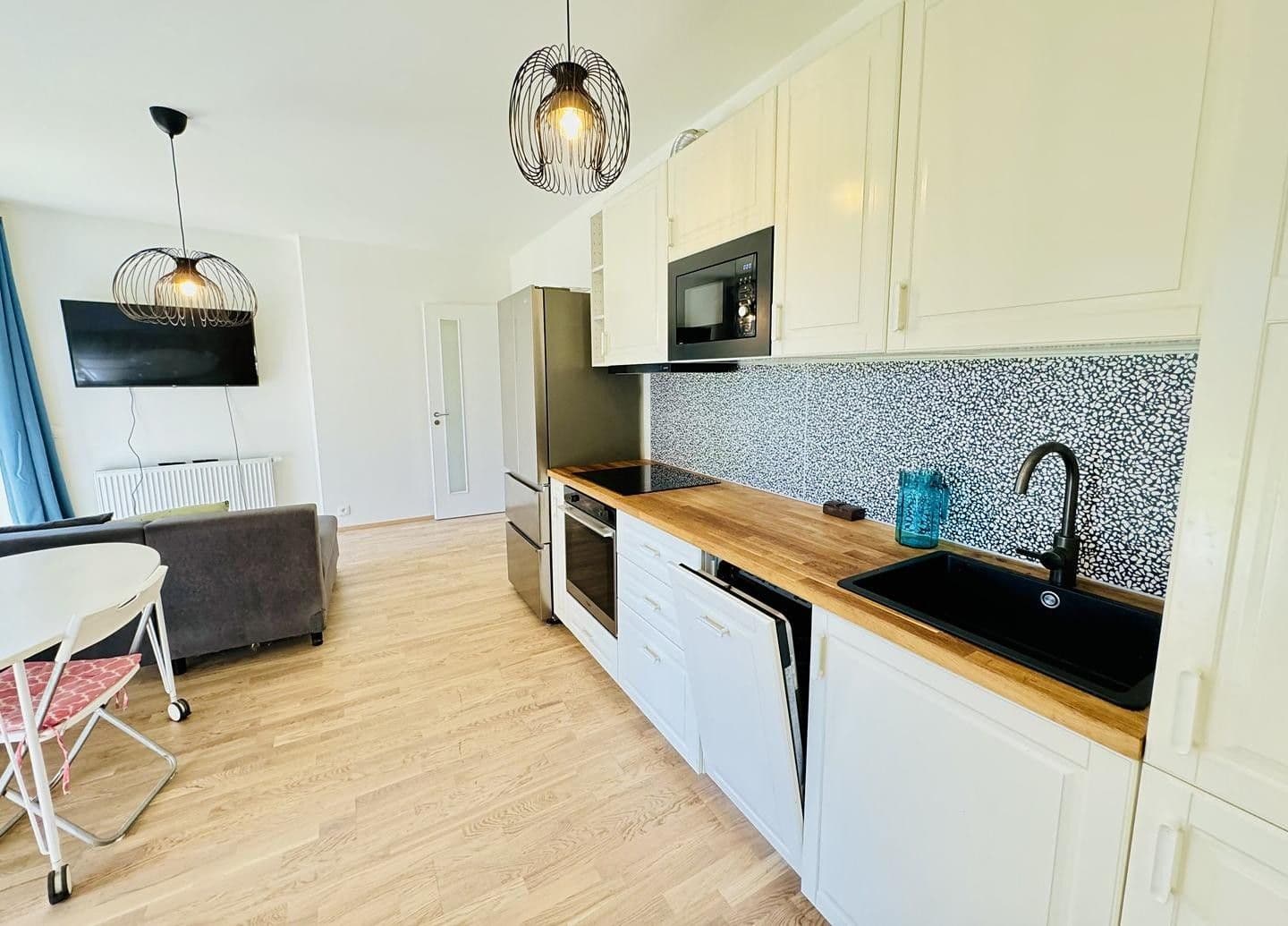 Prenájom bytu 2-izbový 51 m², Benešova, Praha, Praha Prenájom bytu 2-izbový 51 m², Benešova, Praha, Praha