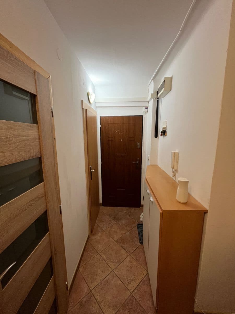 Predaj bytu 3-izbový 51 m², U Školky, Sedlčany, Středočeský kraj Predaj bytu 3-izbový 51 m², U Školky, Sedlčany, Středočeský kraj