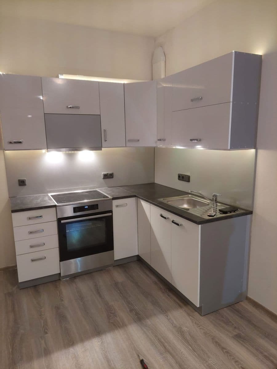 Prenájom bytu 2-izbový 55 m², Františka Kováříka, Plzeň, Plzeňský kraj Prenájom bytu 2-izbový 55 m², Františka Kováříka, Plzeň, Plzeňský kraj