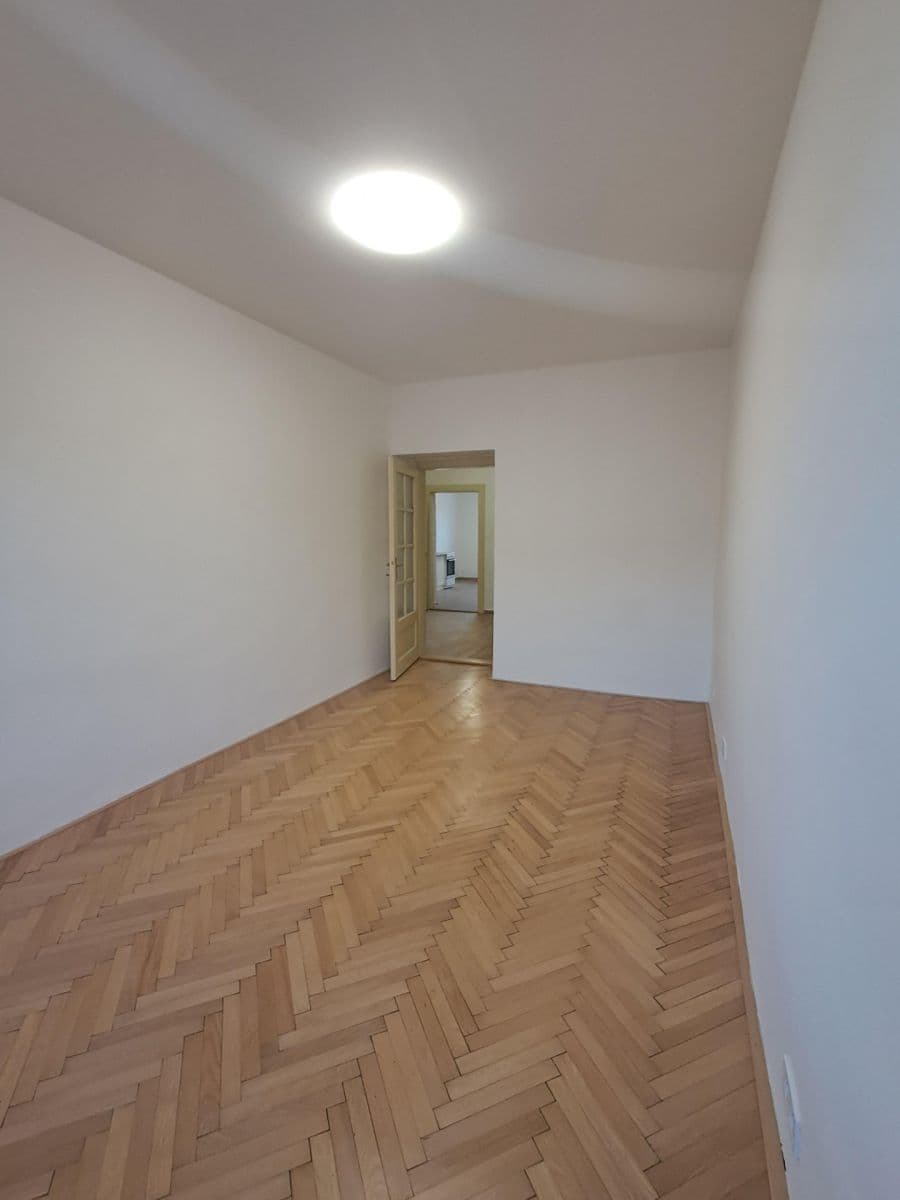 Prenájom bytu 2-izbový 65 m², Kodaňská, Praha, Praha Prenájom bytu 2-izbový 65 m², Kodaňská, Praha, Praha