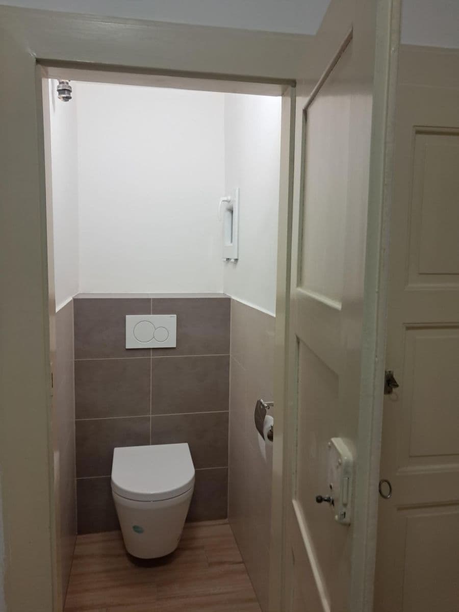 Prenájom bytu 2-izbový 65 m², Kodaňská, Praha, Praha Prenájom bytu 2-izbový 65 m², Kodaňská, Praha, Praha