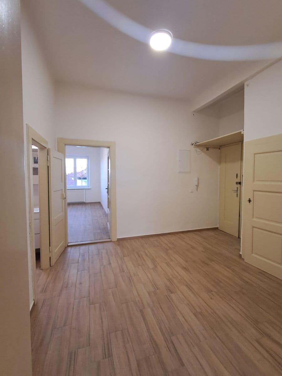 Prenájom bytu 2-izbový 65 m², Kodaňská, Praha, Praha Prenájom bytu 2-izbový 65 m², Kodaňská, Praha, Praha