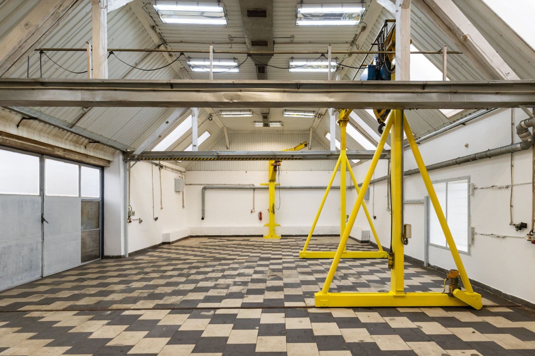 Prenájom nebytového priestoru 700 m², Dnešice, Plzeňský kraj Prenájom nebytového priestoru 700 m², Dnešice, Plzeňský kraj