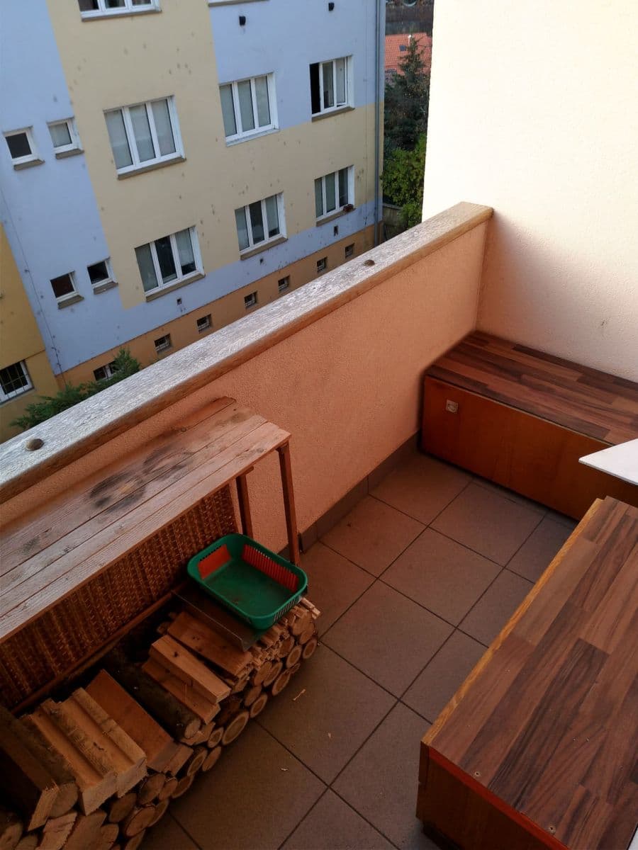 Prenájom bytu 2-izbový 59 m², třída T. G. Masaryka, Roudnice nad Labem, Ústecký kraj Prenájom bytu 2-izbový 59 m², třída T. G. Masaryka, Roudnice nad Labem, Ústecký kraj