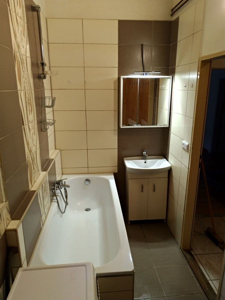 Prenájom bytu 2-izbový 59 m², třída T. G. Masaryka, Roudnice nad Labem, Ústecký kraj Prenájom bytu 2-izbový 59 m², třída T. G. Masaryka, Roudnice nad Labem, Ústecký kraj