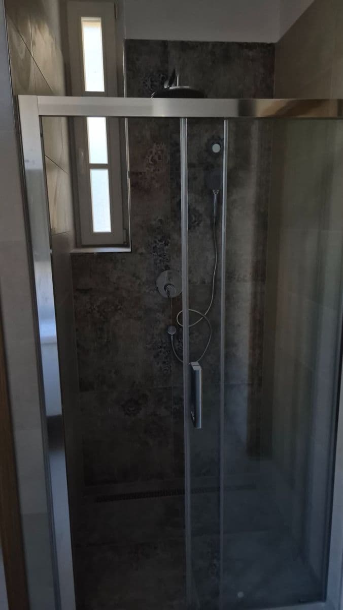 Prenájom bytu 1-izbový 27 m², Bělehradská, Praha, Praha Prenájom bytu 1-izbový 27 m², Bělehradská, Praha, Praha