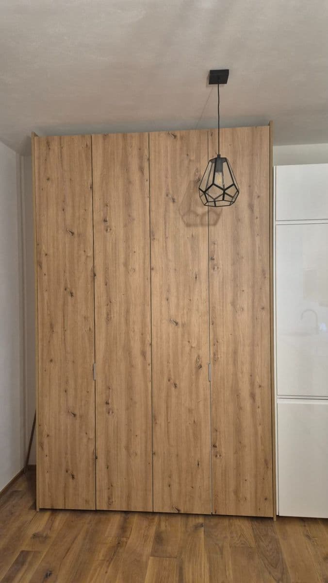 Prenájom bytu 1-izbový 27 m², Bělehradská, Praha, Praha Prenájom bytu 1-izbový 27 m², Bělehradská, Praha, Praha