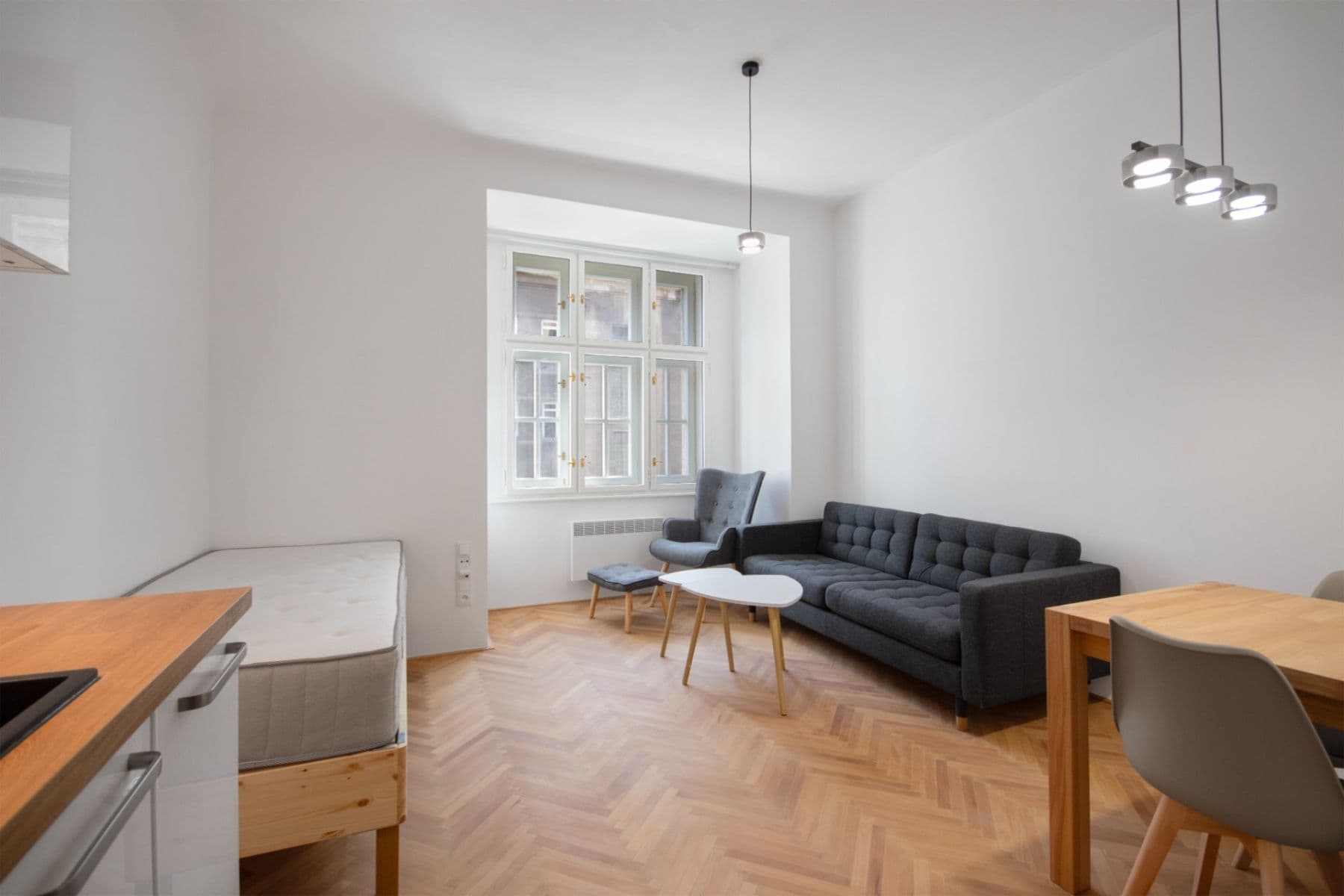 Prenájom bytu 1-izbový 27 m², Bělehradská, Praha, Praha Prenájom bytu 1-izbový 27 m², Bělehradská, Praha, Praha