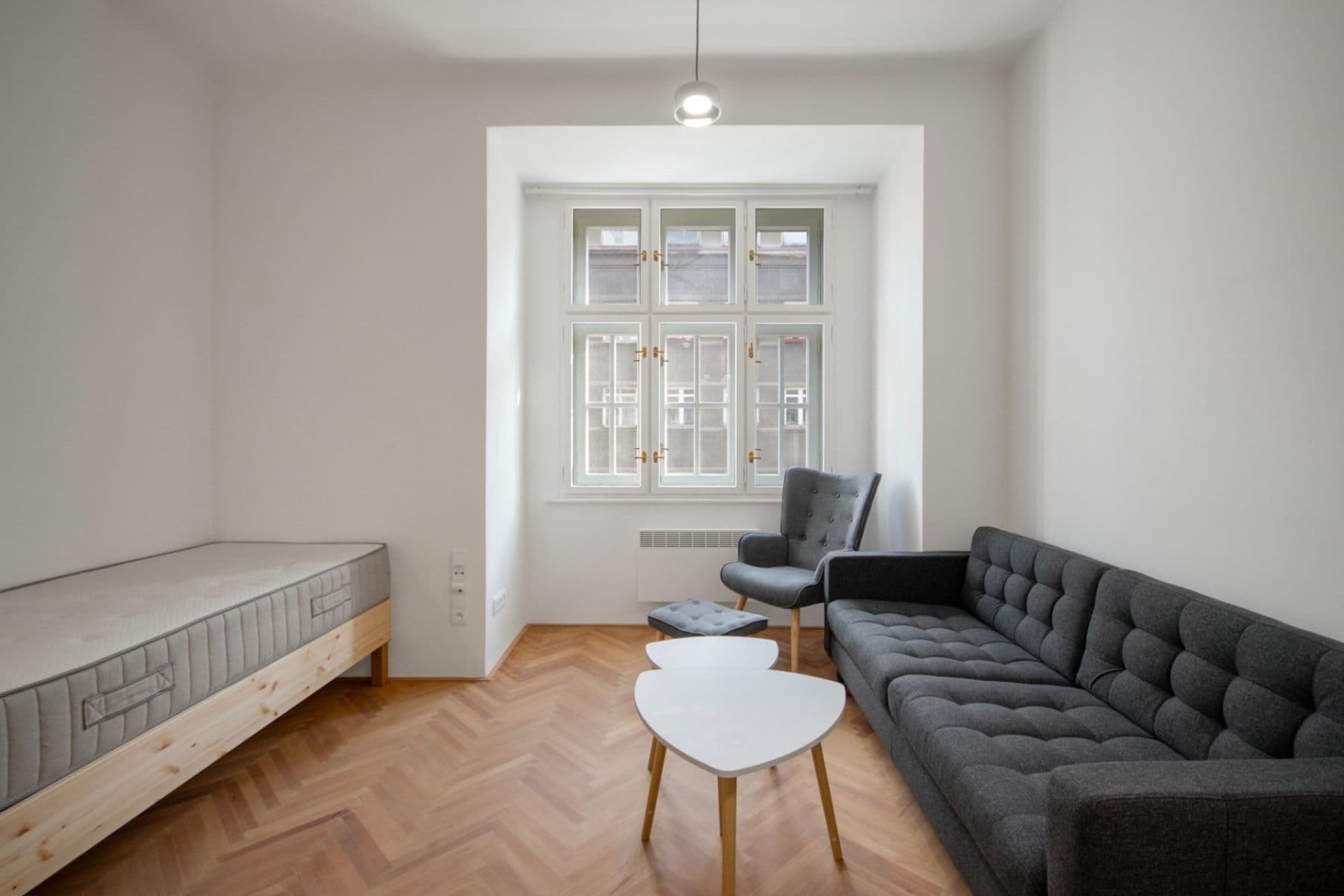 Prenájom bytu 1-izbový 27 m², Bělehradská, Praha, Praha Prenájom bytu 1-izbový 27 m², Bělehradská, Praha, Praha