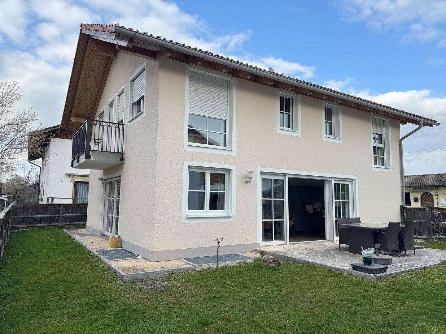 Prenájom domu 148 m², pozemek 338 m², Gartenstraße 2a, Dietramszell, Bavorsko Prenájom domu 148 m², pozemek 338 m², Gartenstraße 2a, Dietramszell, Bavorsko