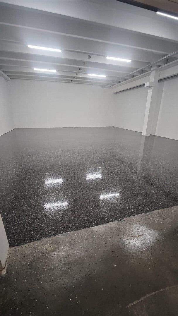 Prenájom nebytového priestoru 150 m², Karlsruhe, Bádensko-Wurttembersko Prenájom nebytového priestoru 150 m², Karlsruhe, Bádensko-Wurttembersko