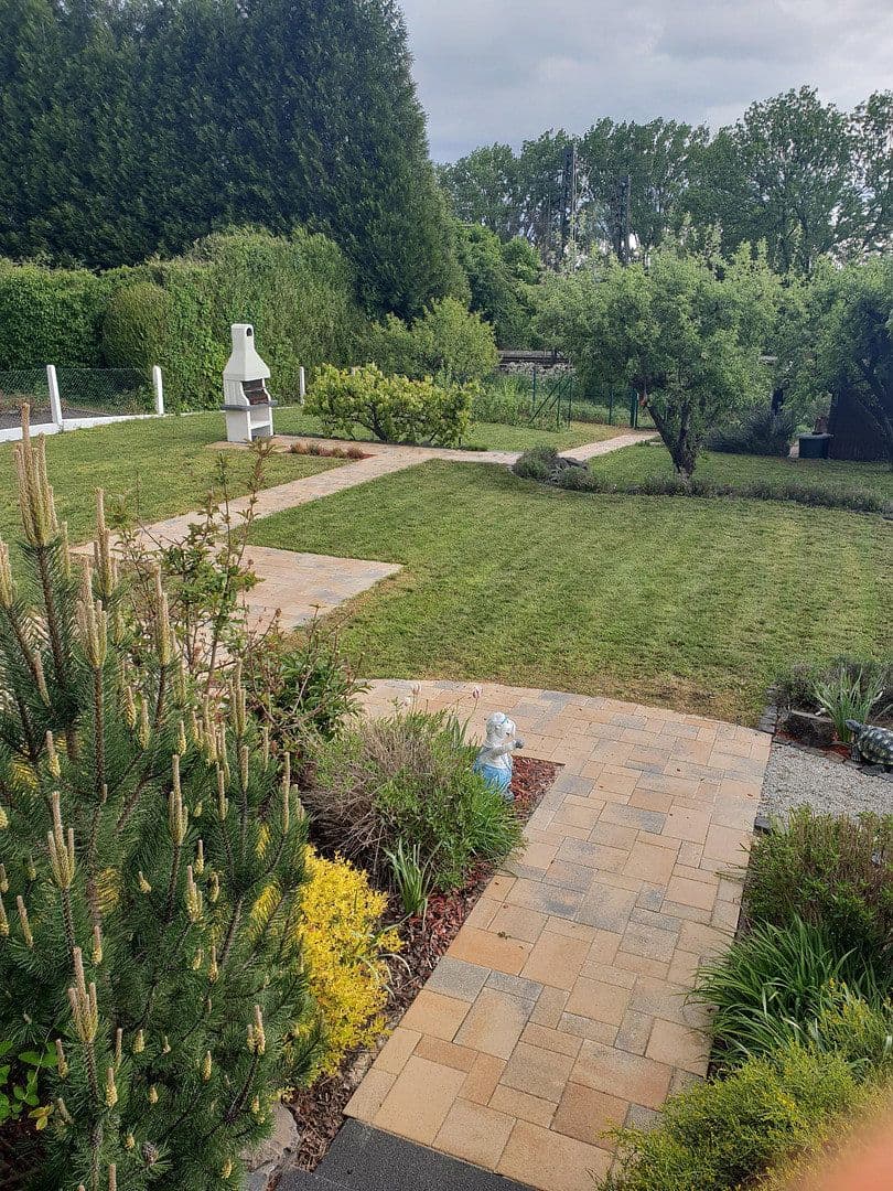 Predaj domu 246 m², pozemek 820 m², Bad Vilbel, Hesensko Predaj domu 246 m², pozemek 820 m², Bad Vilbel, Hesensko