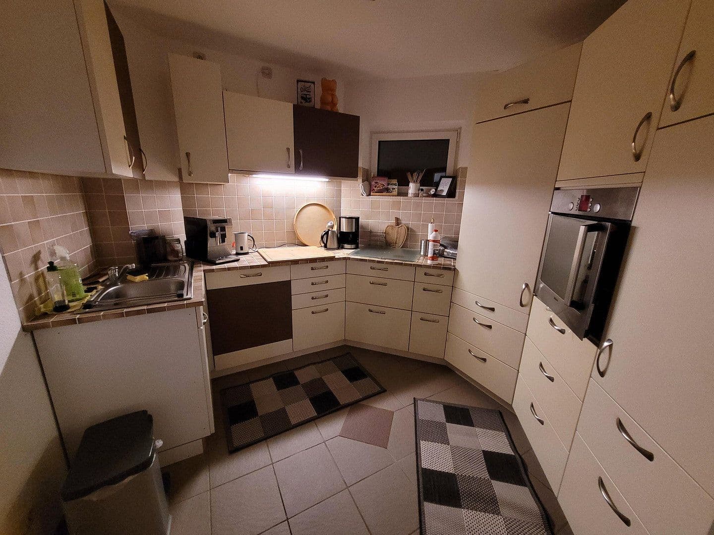 Predaj domu 170 m², pozemek 1.400 m², Burghaun, Hesensko Predaj domu 170 m², pozemek 1.400 m², Burghaun, Hesensko