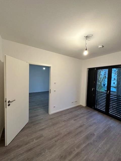 Prenájom bytu 2-izbový 39 m², Henriette-Lustig-Str. 6, Berlin, Berlín Prenájom bytu 2-izbový 39 m², Henriette-Lustig-Str. 6, Berlin, Berlín