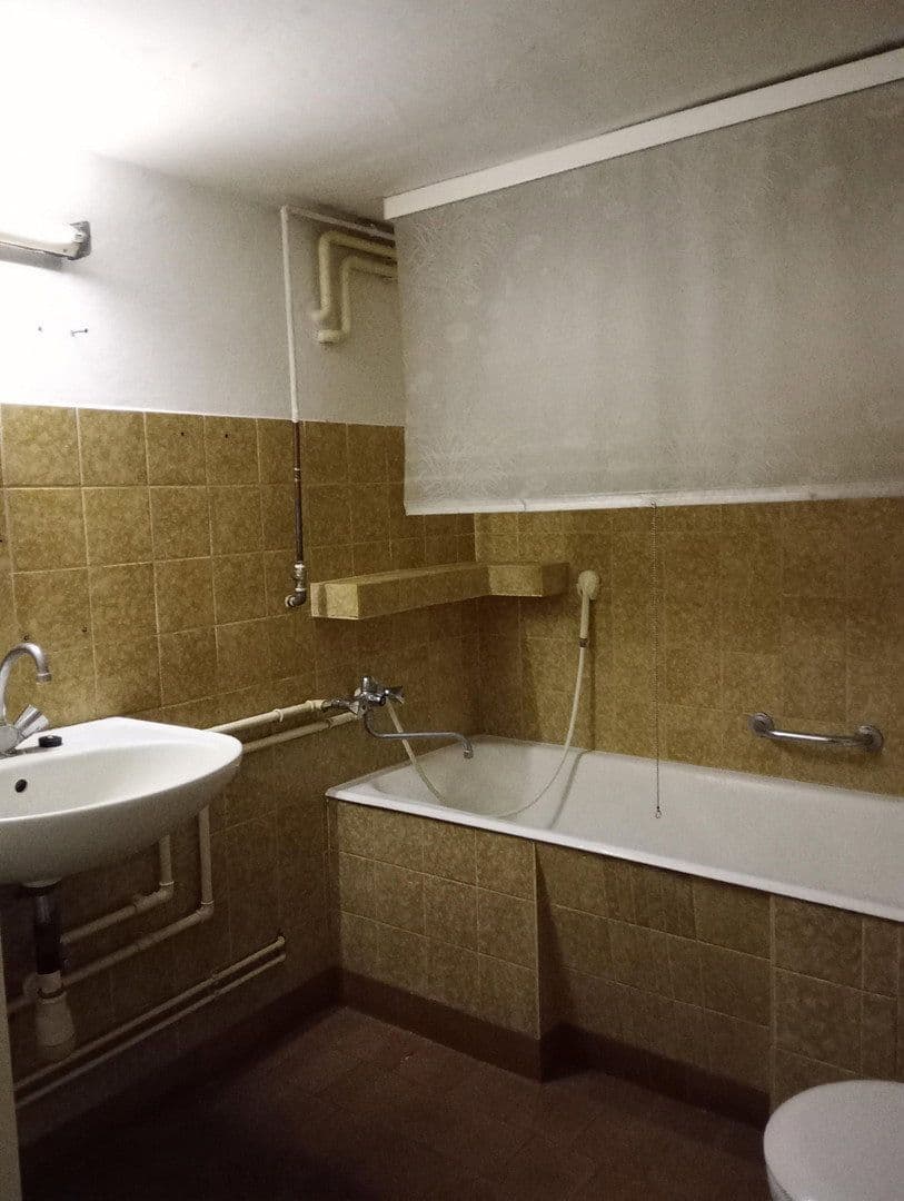 Predaj domu 170 m², pozemek 394 m², Kirchgasse 1, Urbach, Durínsko Predaj domu 170 m², pozemek 394 m², Kirchgasse 1, Urbach, Durínsko