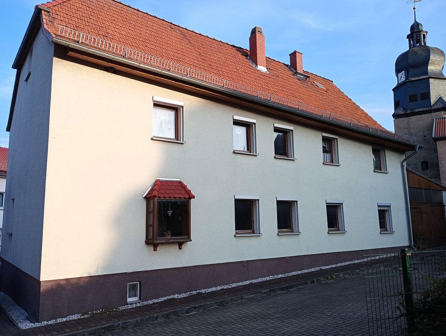 Predaj domu 170 m², pozemek 394 m², Kirchgasse 1, Urbach, Durínsko Predaj domu 170 m², pozemek 394 m², Kirchgasse 1, Urbach, Durínsko