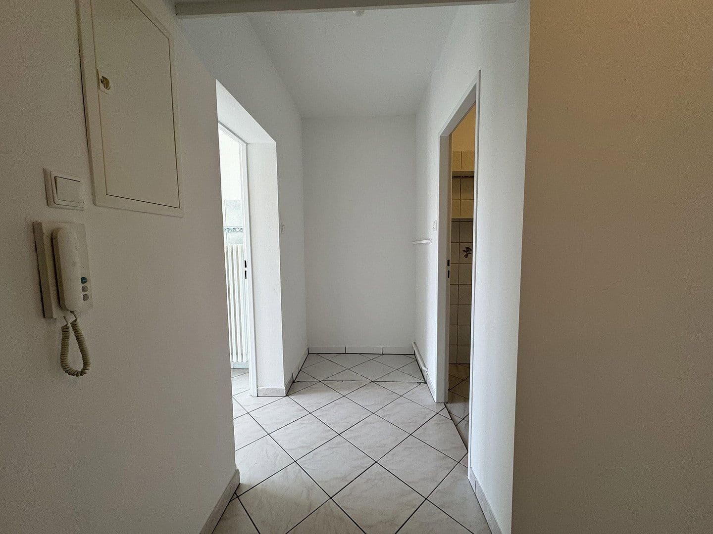 Prenájom bytu 2-izbový 66 m², Berger Straße 100, Frankfurt am Main, Hesensko Prenájom bytu 2-izbový 66 m², Berger Straße 100, Frankfurt am Main, Hesensko