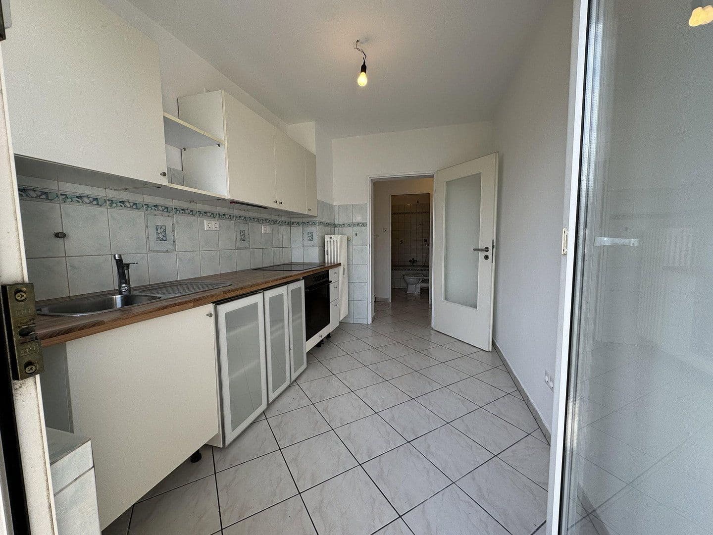 Prenájom bytu 2-izbový 66 m², Berger Straße 100, Frankfurt am Main, Hesensko Prenájom bytu 2-izbový 66 m², Berger Straße 100, Frankfurt am Main, Hesensko