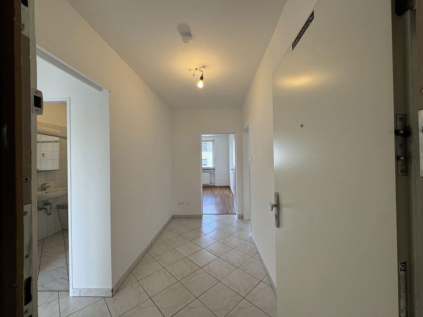 Prenájom bytu 2-izbový 66 m², Berger Straße 100, Frankfurt am Main, Hesensko Prenájom bytu 2-izbový 66 m², Berger Straße 100, Frankfurt am Main, Hesensko