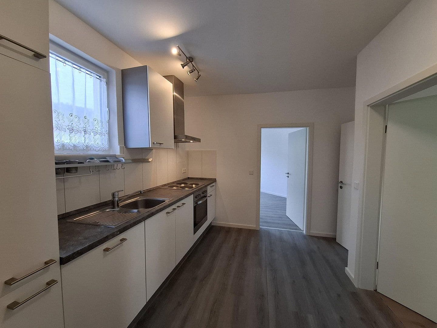 Predaj bytu 2-izbový 36 m², Trier, Porýnie-Falcko Predaj bytu 2-izbový 36 m², Trier, Porýnie-Falcko