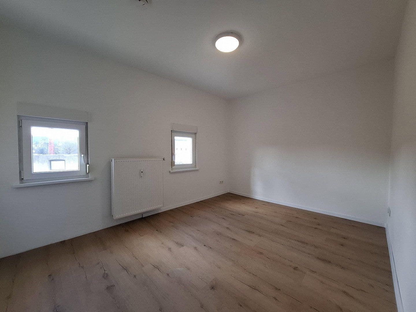 Predaj bytu 2-izbový 36 m², Trier, Porýnie-Falcko Predaj bytu 2-izbový 36 m², Trier, Porýnie-Falcko
