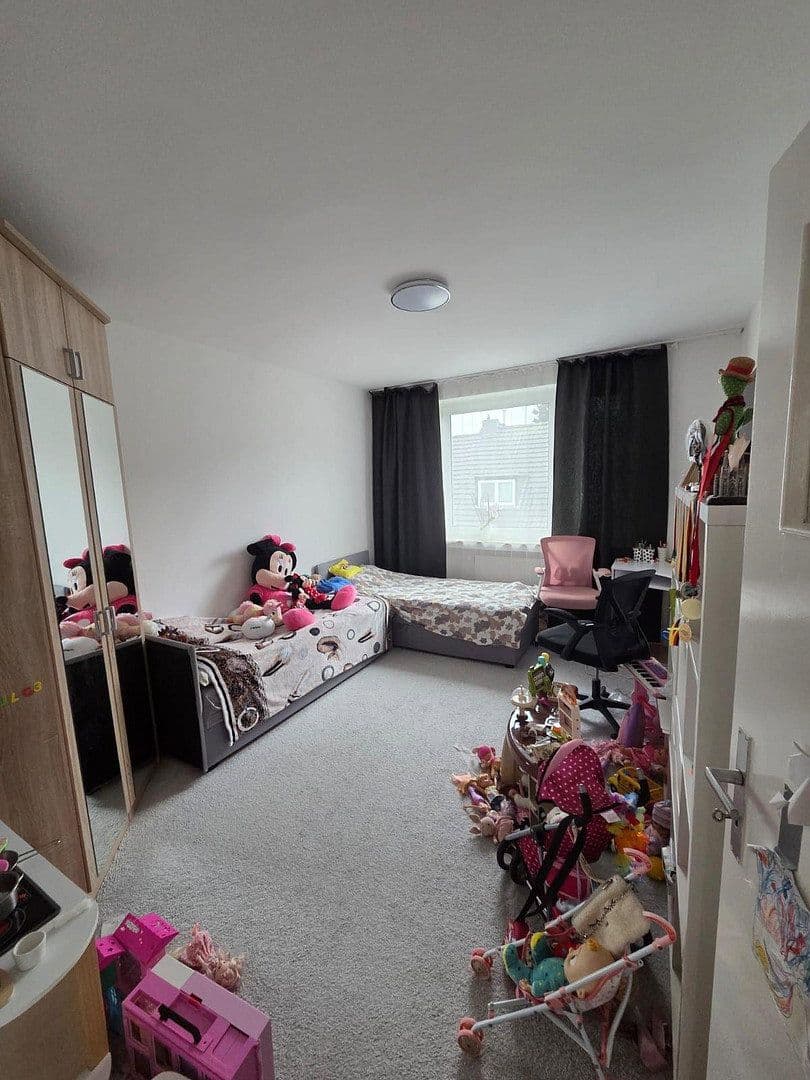 Prenájom bytu 3-izbový 64 m², Auf'm Großenfeld 19, Düsseldorf - Bezirk 8, Severné Porýnie - Westfálsko Prenájom bytu 3-izbový 64 m², Auf'm Großenfeld 19, Düsseldorf - Bezirk 8, Severné Porýnie - Westfálsko