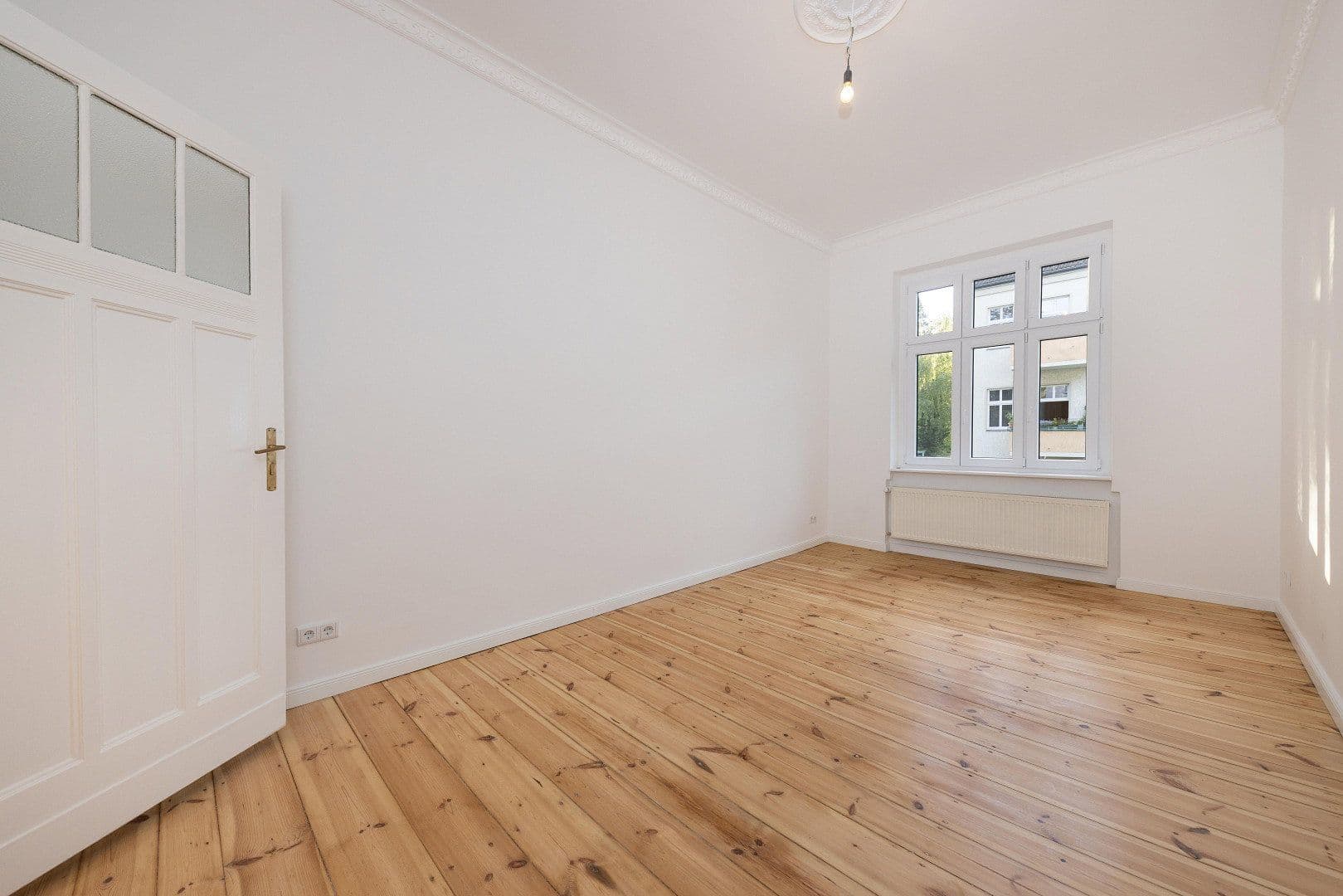 Predaj bytu 5-izbový 131 m², Unter den Eichen 55, Berlin, Berlín Predaj bytu 5-izbový 131 m², Unter den Eichen 55, Berlin, Berlín