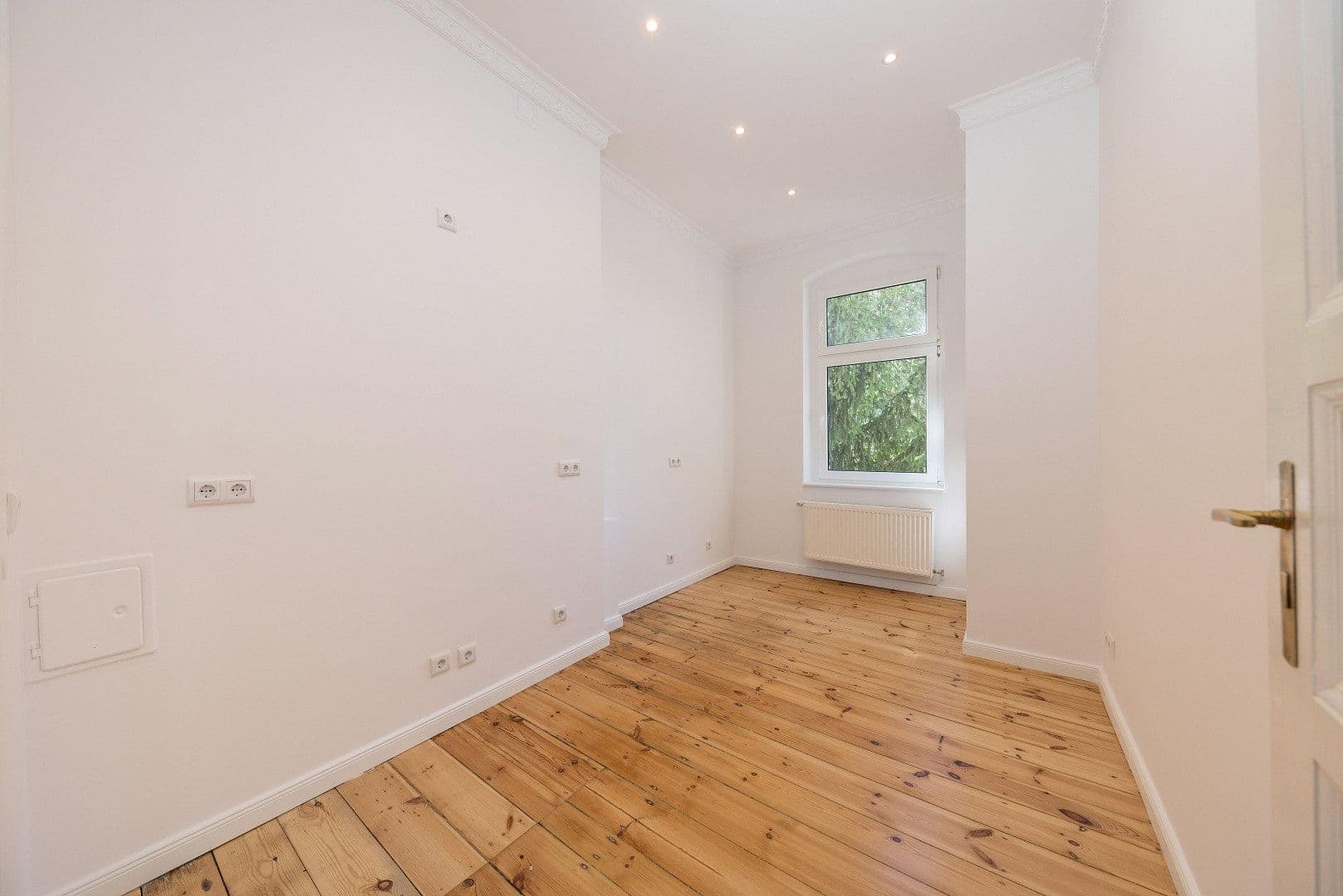 Predaj bytu 5-izbový 131 m², Unter den Eichen 55, Berlin, Berlín Predaj bytu 5-izbový 131 m², Unter den Eichen 55, Berlin, Berlín