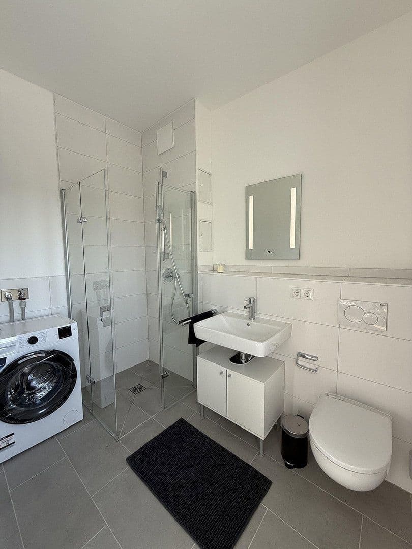 Prenájom bytu 1-izbový 32 m², Wiesenstraße 11, Berlin, Berlín Prenájom bytu 1-izbový 32 m², Wiesenstraße 11, Berlin, Berlín