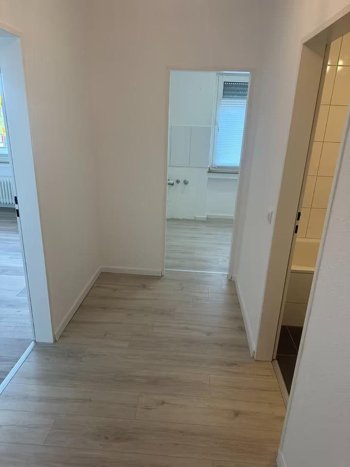 Prenájom bytu 1-izbový 45 m², Kronenstraße 19a, Krefeld, Severné Porýnie - Westfálsko Prenájom bytu 1-izbový 45 m², Kronenstraße 19a, Krefeld, Severné Porýnie - Westfálsko