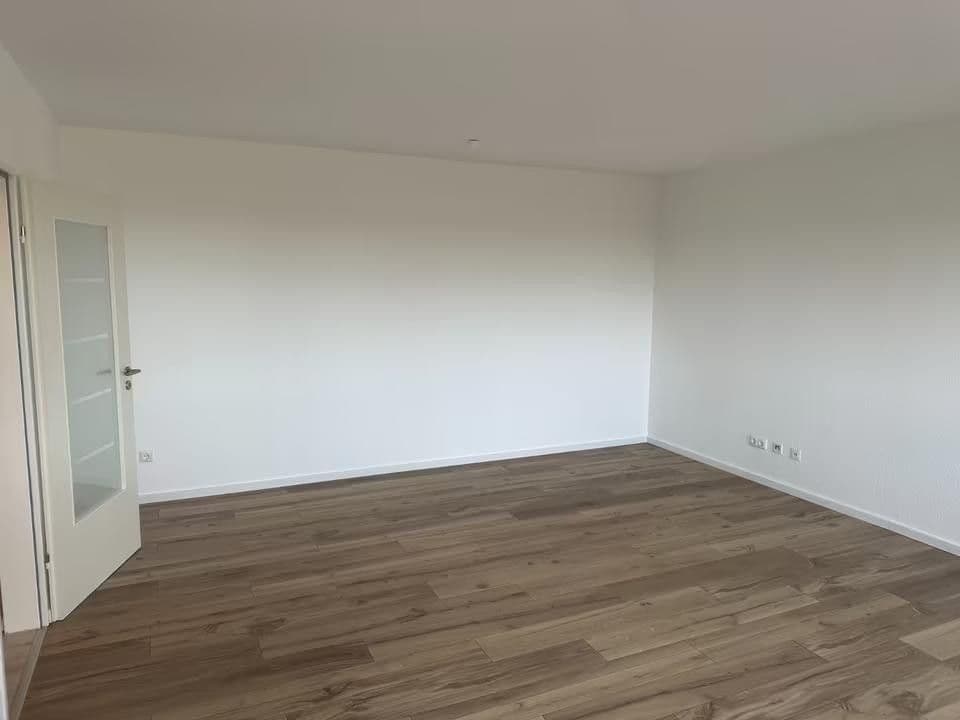Prenájom bytu 1-izbový 45 m², Kronenstraße 19a, Krefeld, Severné Porýnie - Westfálsko Prenájom bytu 1-izbový 45 m², Kronenstraße 19a, Krefeld, Severné Porýnie - Westfálsko