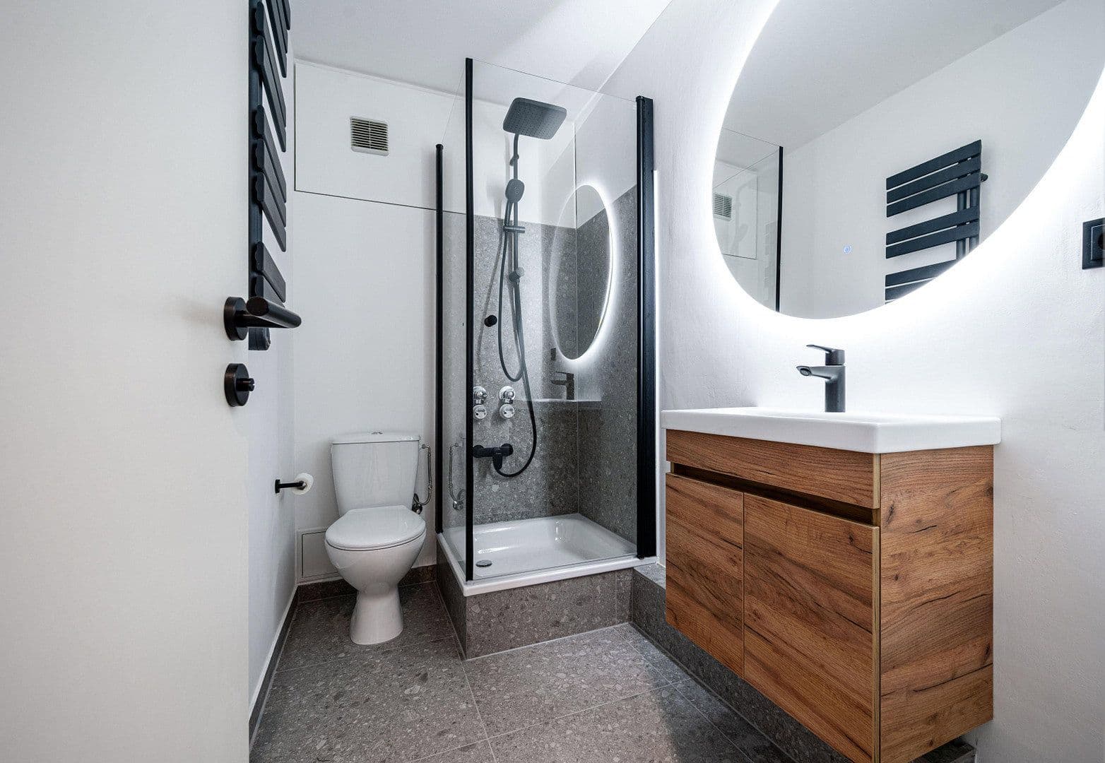 Predaj bytu 1-izbový 37 m², München, Bavorsko Predaj bytu 1-izbový 37 m², München, Bavorsko