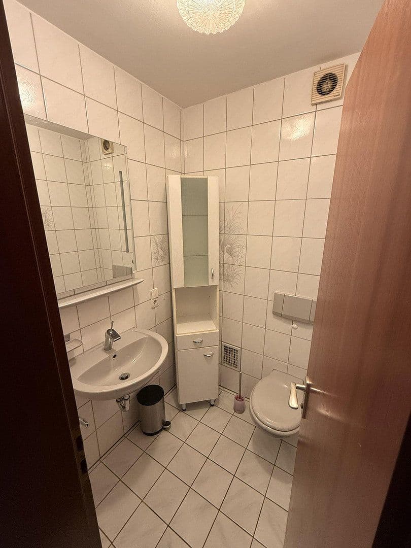 Prenájom bytu 3-izbový 89 m², Schützenstraße 6, Koblenz, Porýnie-Falcko Prenájom bytu 3-izbový 89 m², Schützenstraße 6, Koblenz, Porýnie-Falcko