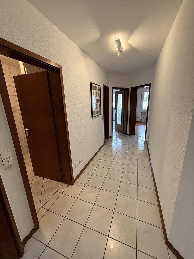 Prenájom bytu 3-izbový 89 m², Schützenstraße 6, Koblenz, Porýnie-Falcko Prenájom bytu 3-izbový 89 m², Schützenstraße 6, Koblenz, Porýnie-Falcko