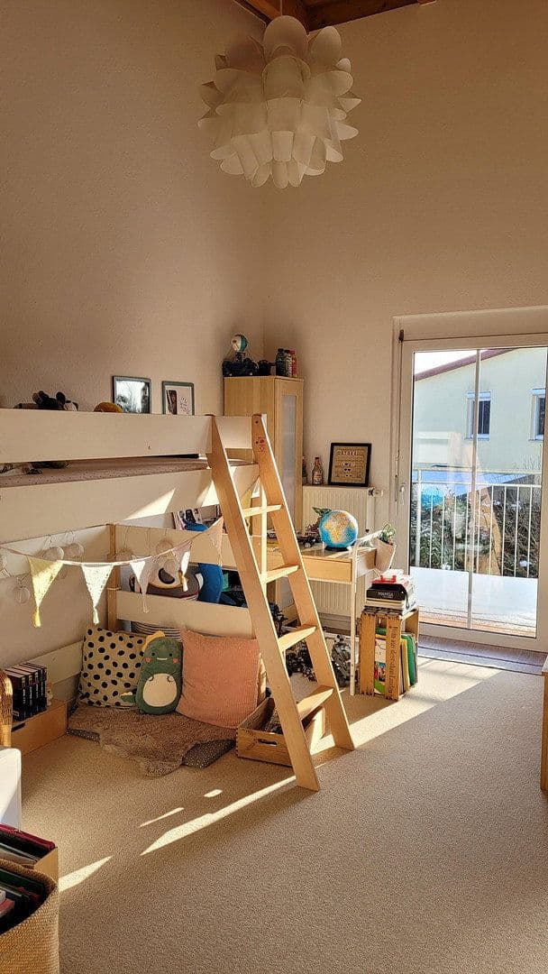 Predaj domu 120 m², pozemek 135 m², Erlangen, Bavorsko Predaj domu 120 m², pozemek 135 m², Erlangen, Bavorsko