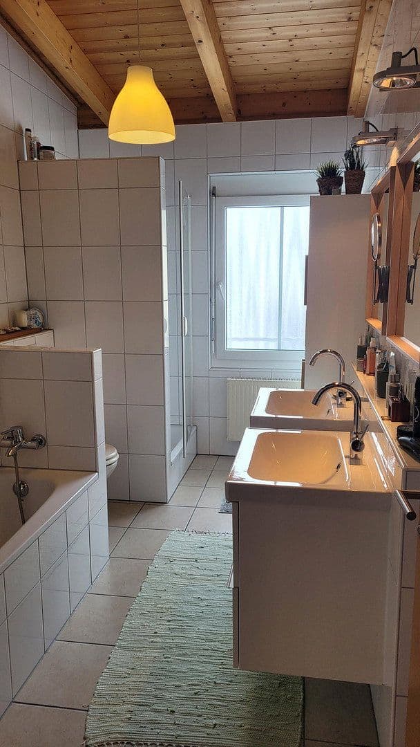 Predaj domu 120 m², pozemek 135 m², Erlangen, Bavorsko Predaj domu 120 m², pozemek 135 m², Erlangen, Bavorsko