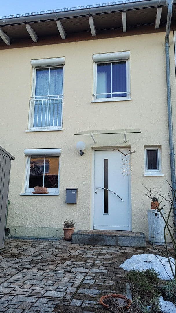 Predaj domu 120 m², pozemek 135 m², Erlangen, Bavorsko Predaj domu 120 m², pozemek 135 m², Erlangen, Bavorsko