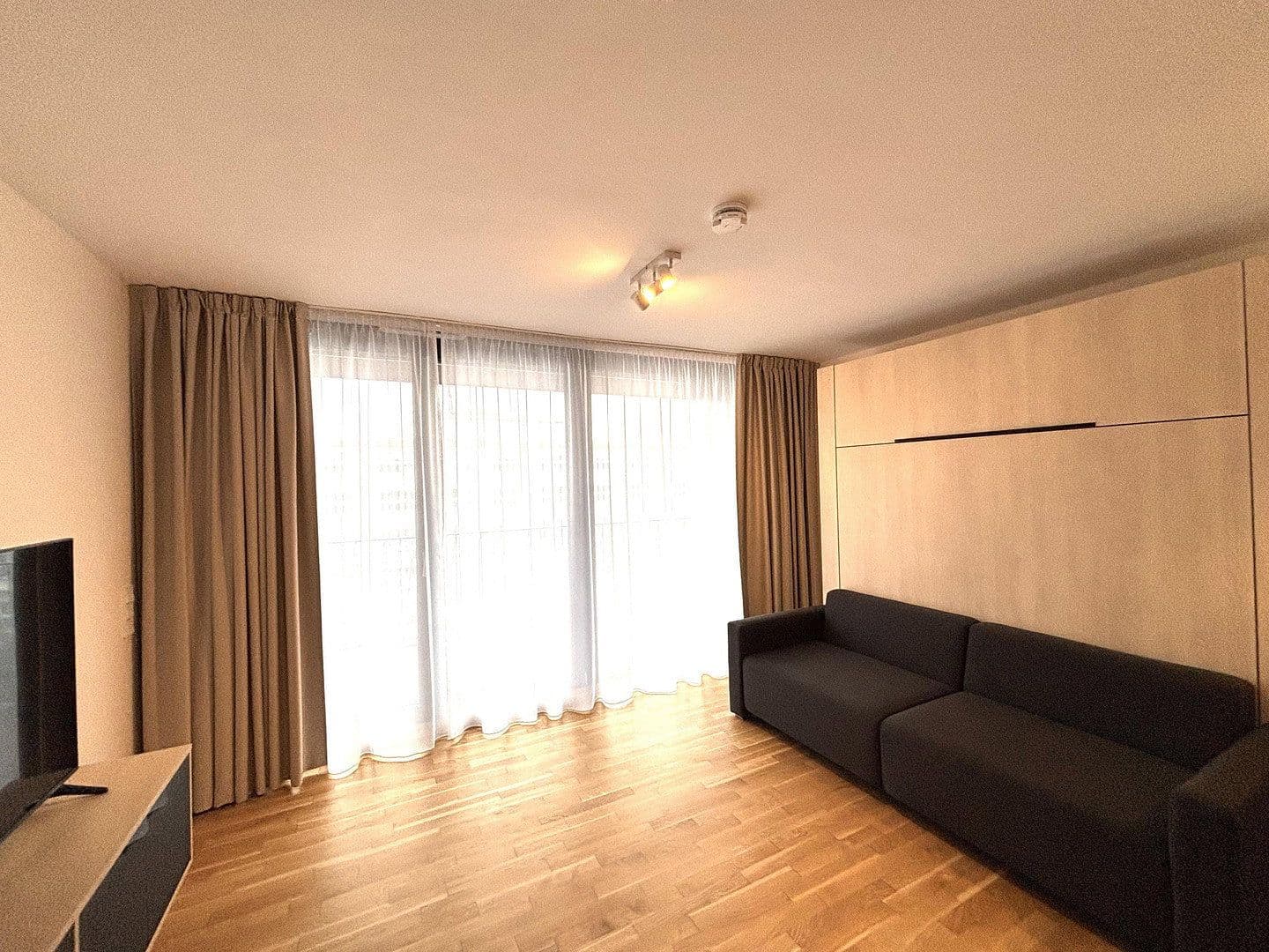 Prenájom bytu 1-izbový 40 m², Leipziger Straße 35A, Dresden, Sasko Prenájom bytu 1-izbový 40 m², Leipziger Straße 35A, Dresden, Sasko