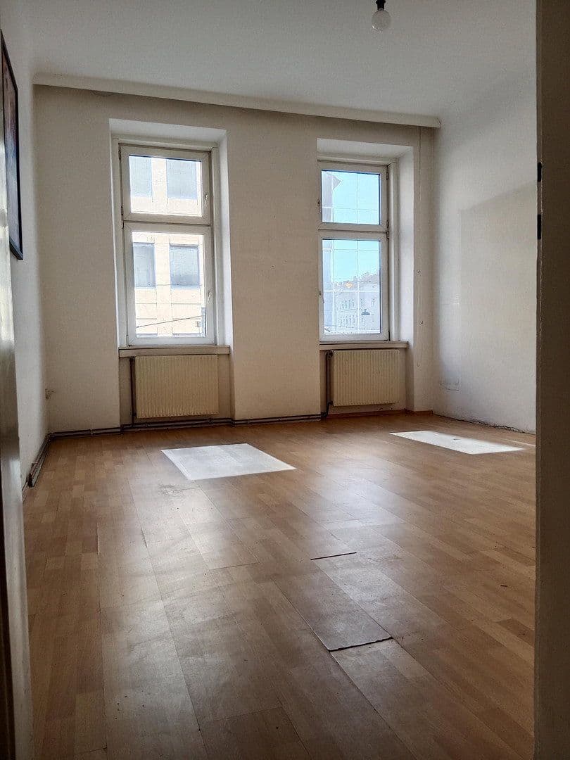 Prenájom bytu 3-izbový 70 m², Erlachgasse 99, Wien, Viedeň Prenájom bytu 3-izbový 70 m², Erlachgasse 99, Wien, Viedeň