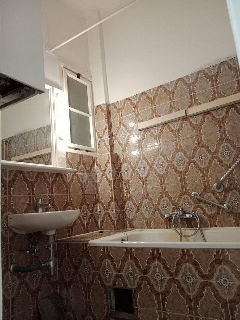 Prenájom bytu 3-izbový 70 m², Erlachgasse 99, Wien, Viedeň Prenájom bytu 3-izbový 70 m², Erlachgasse 99, Wien, Viedeň