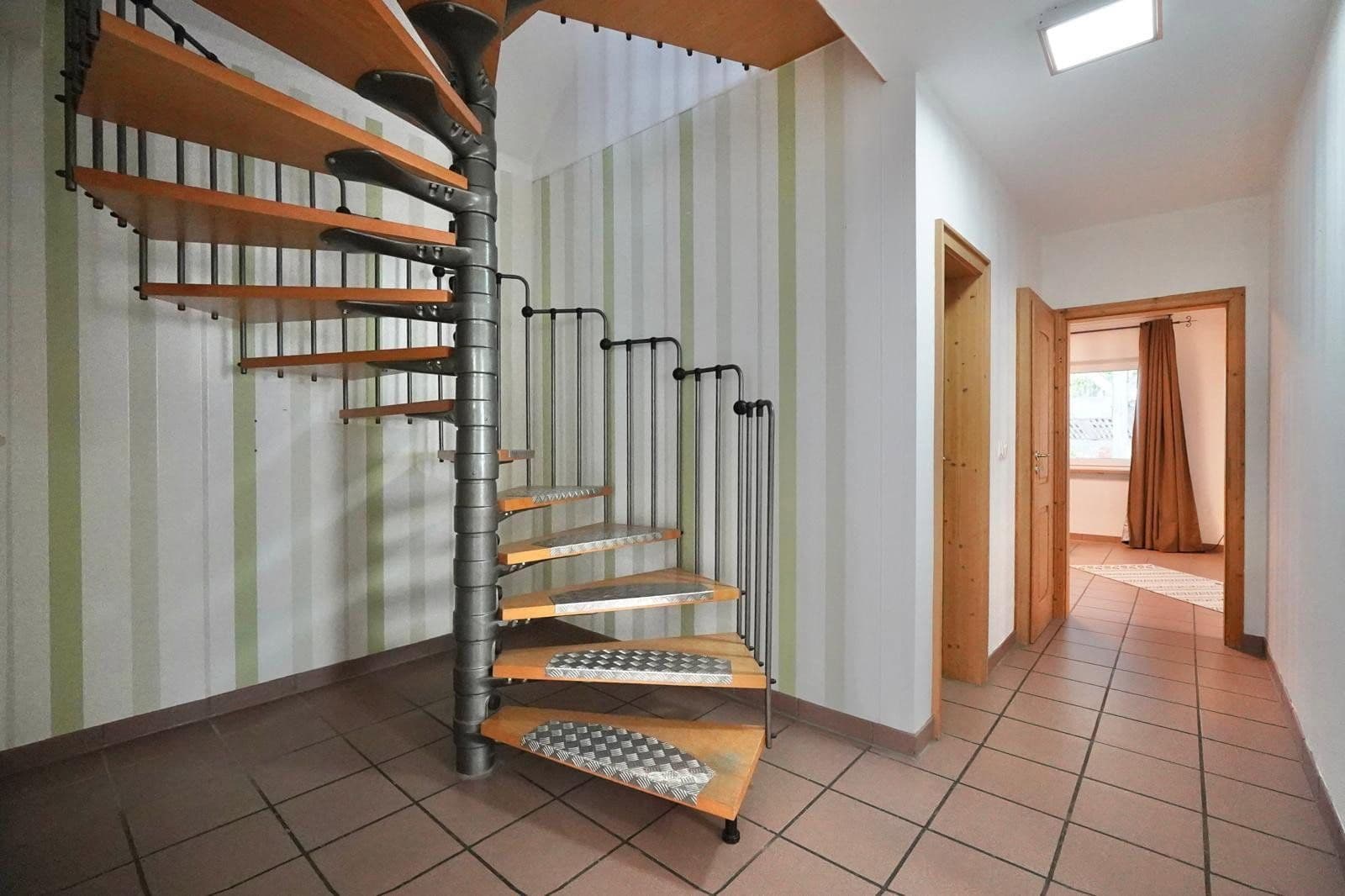 Prenájom domu 128 m², pozemek 516 m², Raunheim, Hesensko Prenájom domu 128 m², pozemek 516 m², Raunheim, Hesensko