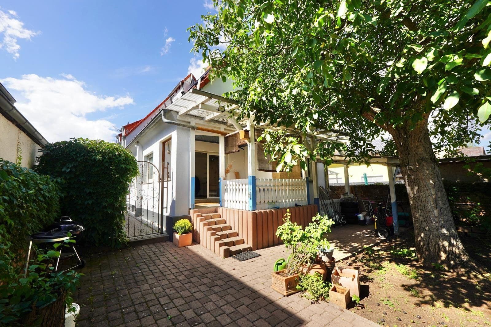 Prenájom domu 128 m², pozemek 516 m², Raunheim, Hesensko Prenájom domu 128 m², pozemek 516 m², Raunheim, Hesensko