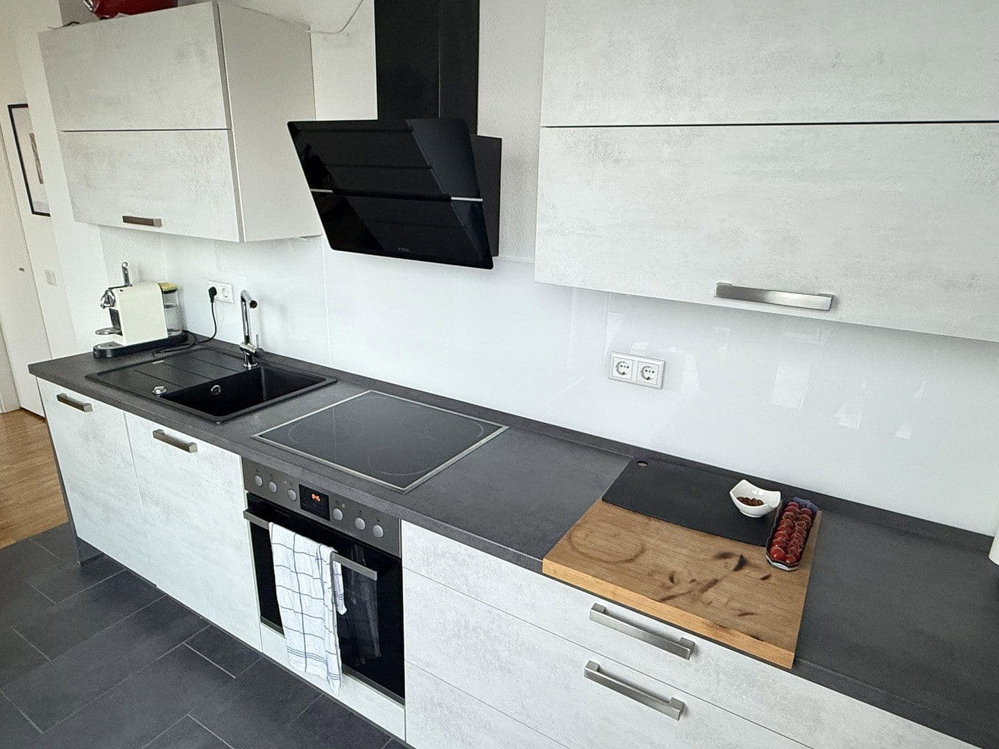 Prenájom bytu 2-izbový 76 m², Hermannshöhe 42a, Bochum, Severné Porýnie - Westfálsko Prenájom bytu 2-izbový 76 m², Hermannshöhe 42a, Bochum, Severné Porýnie - Westfálsko