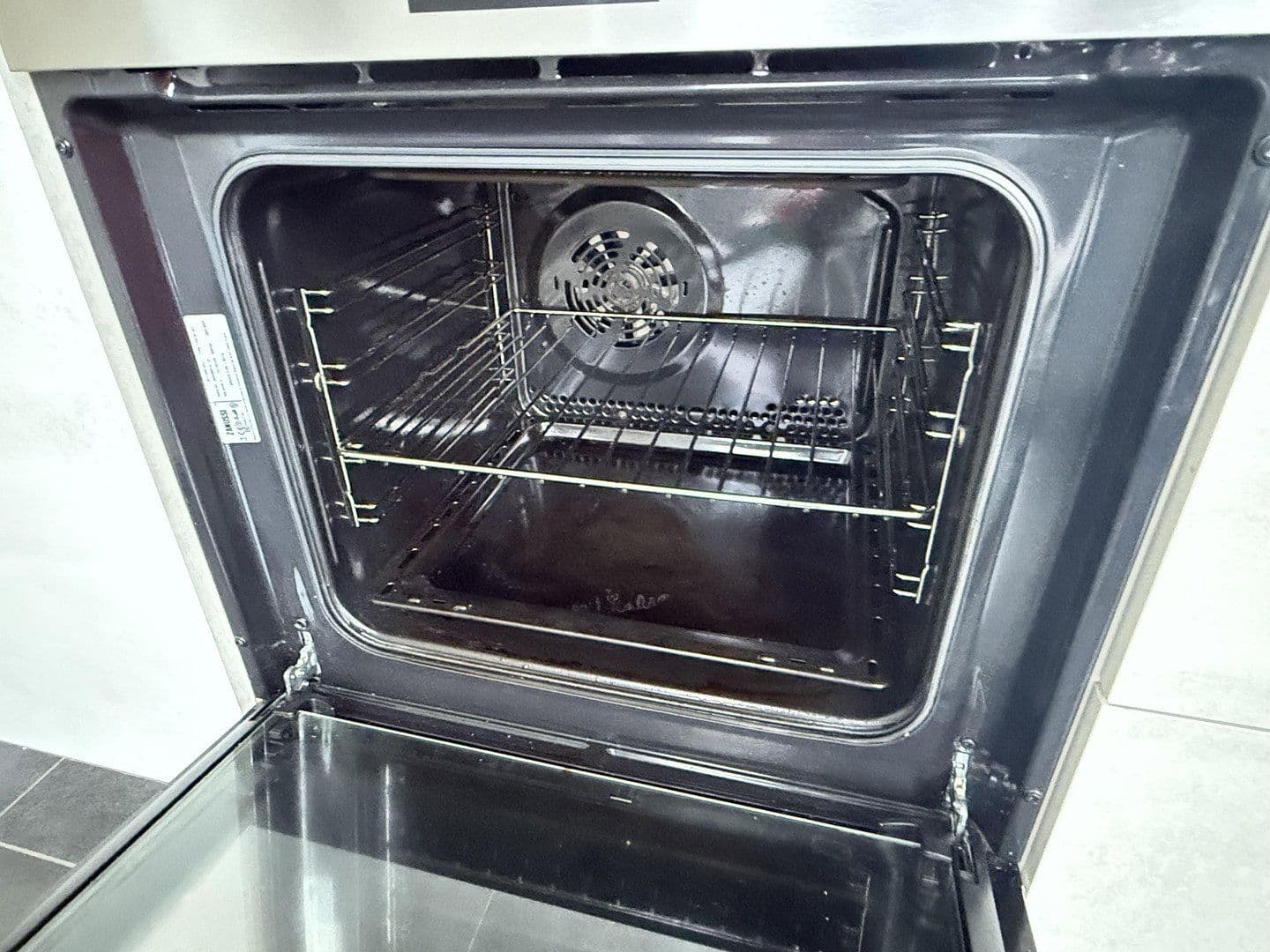 Prenájom bytu 2-izbový 76 m², Hermannshöhe 42a, Bochum, Severné Porýnie - Westfálsko Prenájom bytu 2-izbový 76 m², Hermannshöhe 42a, Bochum, Severné Porýnie - Westfálsko