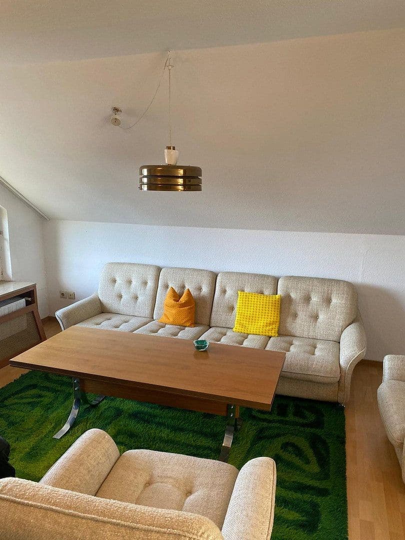 Prenájom bytu 2-izbový 85 m², Feldbergstr. 1, Keltern, Bádensko-Wurttembersko Prenájom bytu 2-izbový 85 m², Feldbergstr. 1, Keltern, Bádensko-Wurttembersko