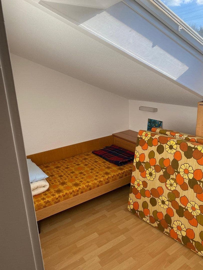 Prenájom bytu 2-izbový 85 m², Feldbergstr. 1, Keltern, Bádensko-Wurttembersko Prenájom bytu 2-izbový 85 m², Feldbergstr. 1, Keltern, Bádensko-Wurttembersko