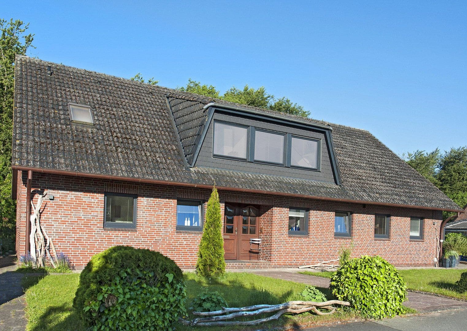 Predaj domu 240 m², pozemek 2.800 m², Westerholz, Šlezvicko-Holštajnsko Predaj domu 240 m², pozemek 2.800 m², Westerholz, Šlezvicko-Holštajnsko