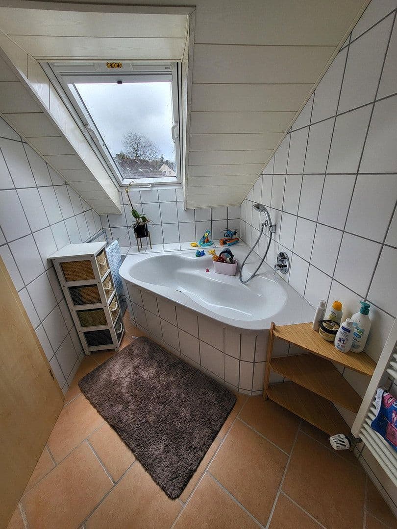 Prenájom domu 125 m², pozemek 252 m², Eschenweg 31, Hildesheim, Dolné Sasko Prenájom domu 125 m², pozemek 252 m², Eschenweg 31, Hildesheim, Dolné Sasko